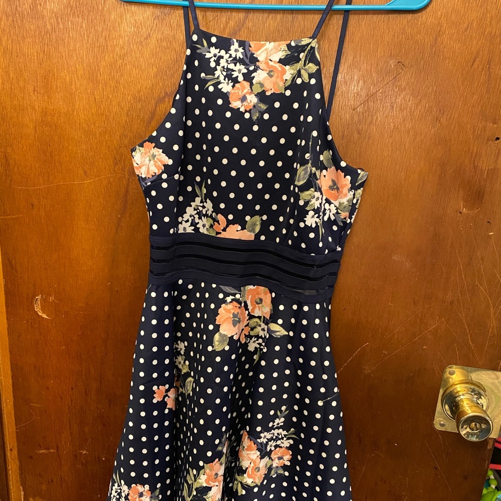 Size 5 city studio spring dress